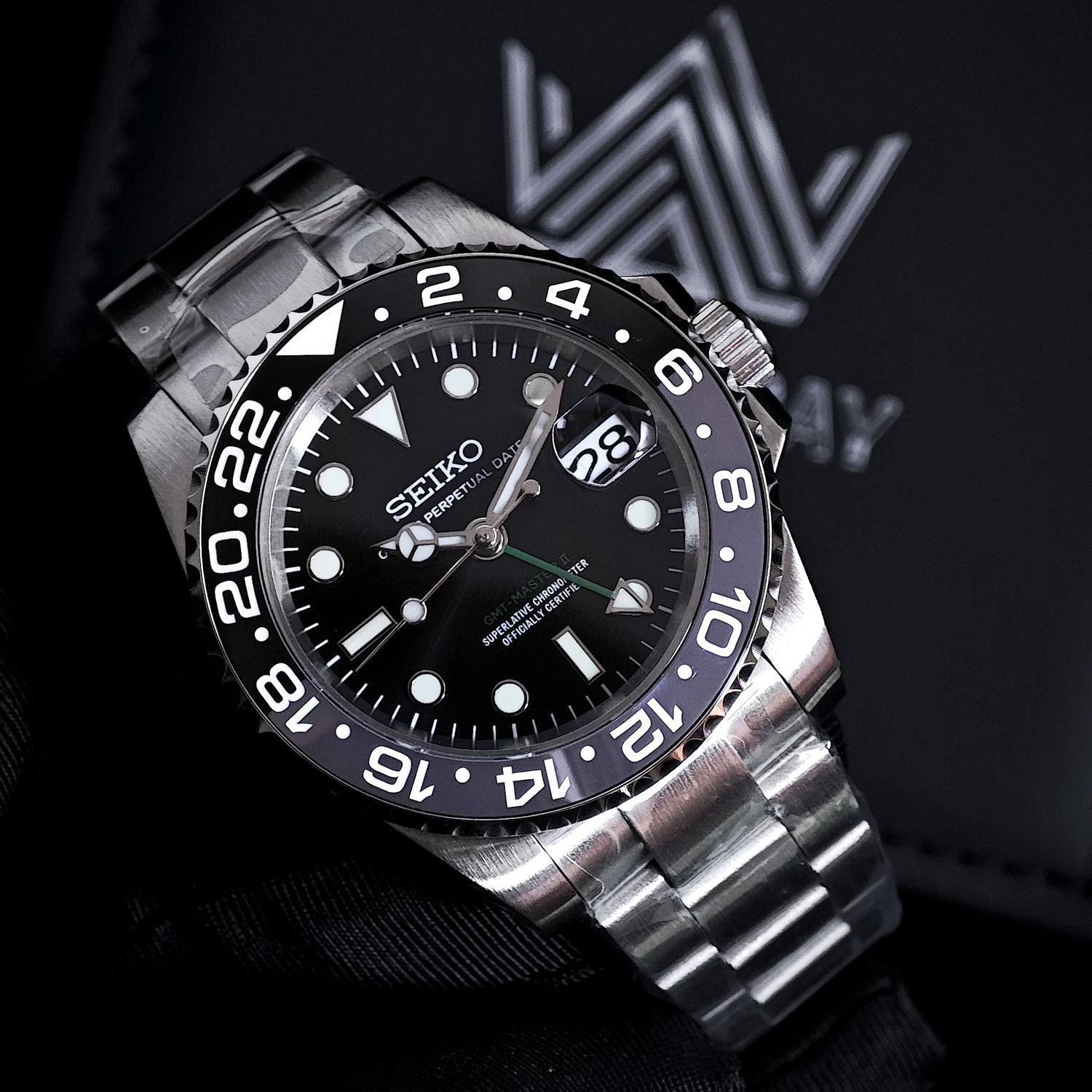 GMT-MASTER BRUCE WAYNE