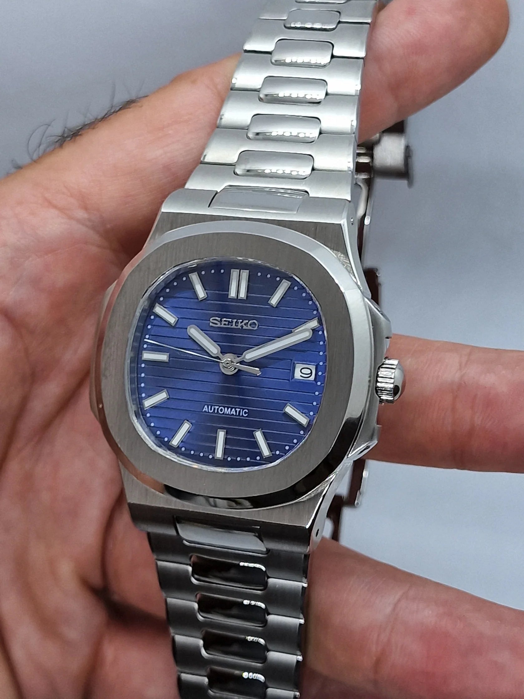 NAUTILUS NAVY BLUE