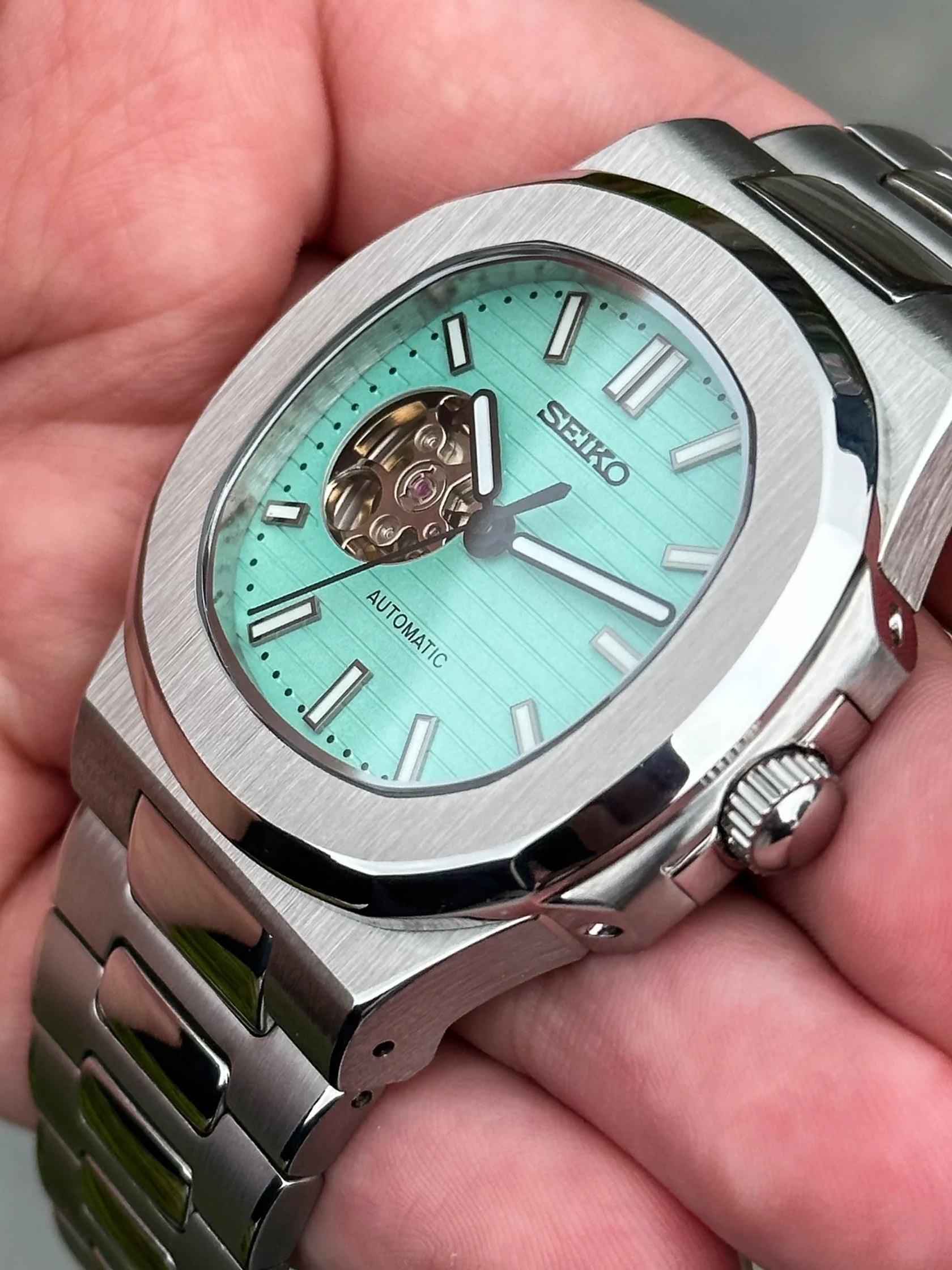 NAUTILUS OPEN HEART TIFFANY BLUE