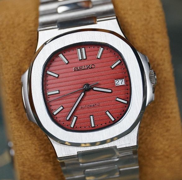 NAUTILUS RED