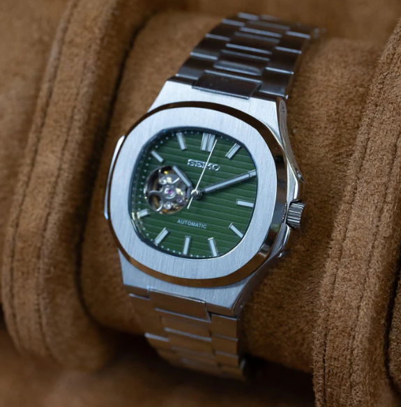 NAUTILUS OPEN HEART LEAF GREEN