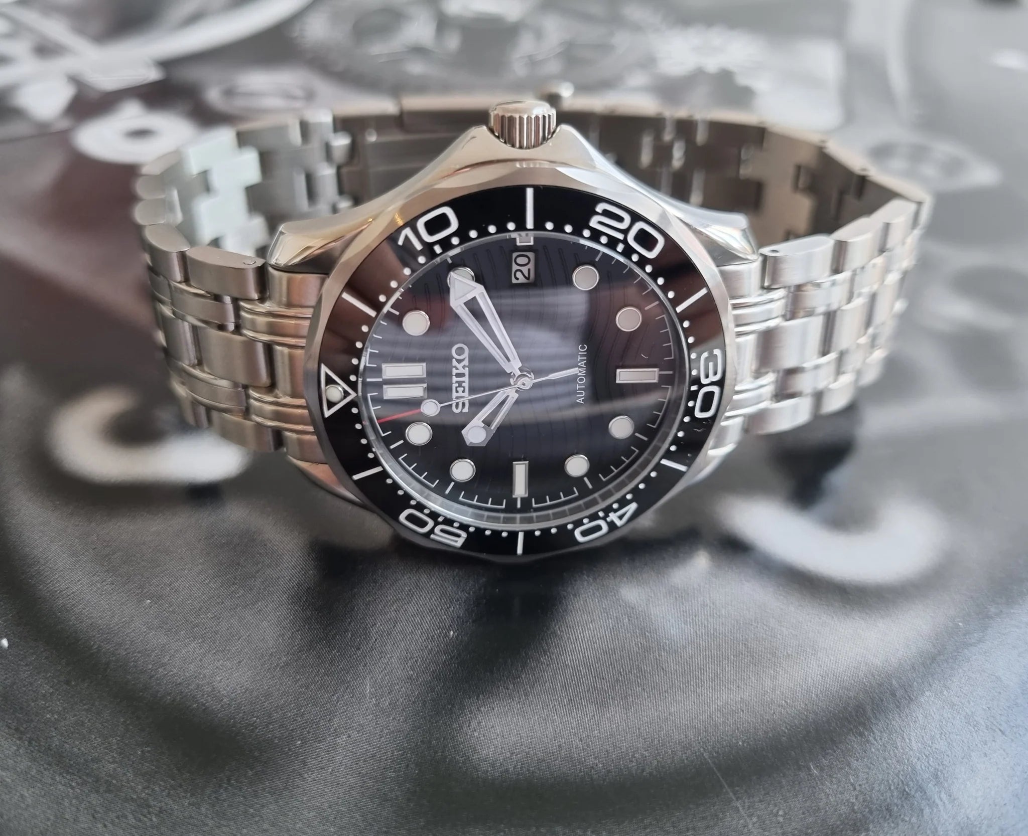 SEAMASTER BLACK