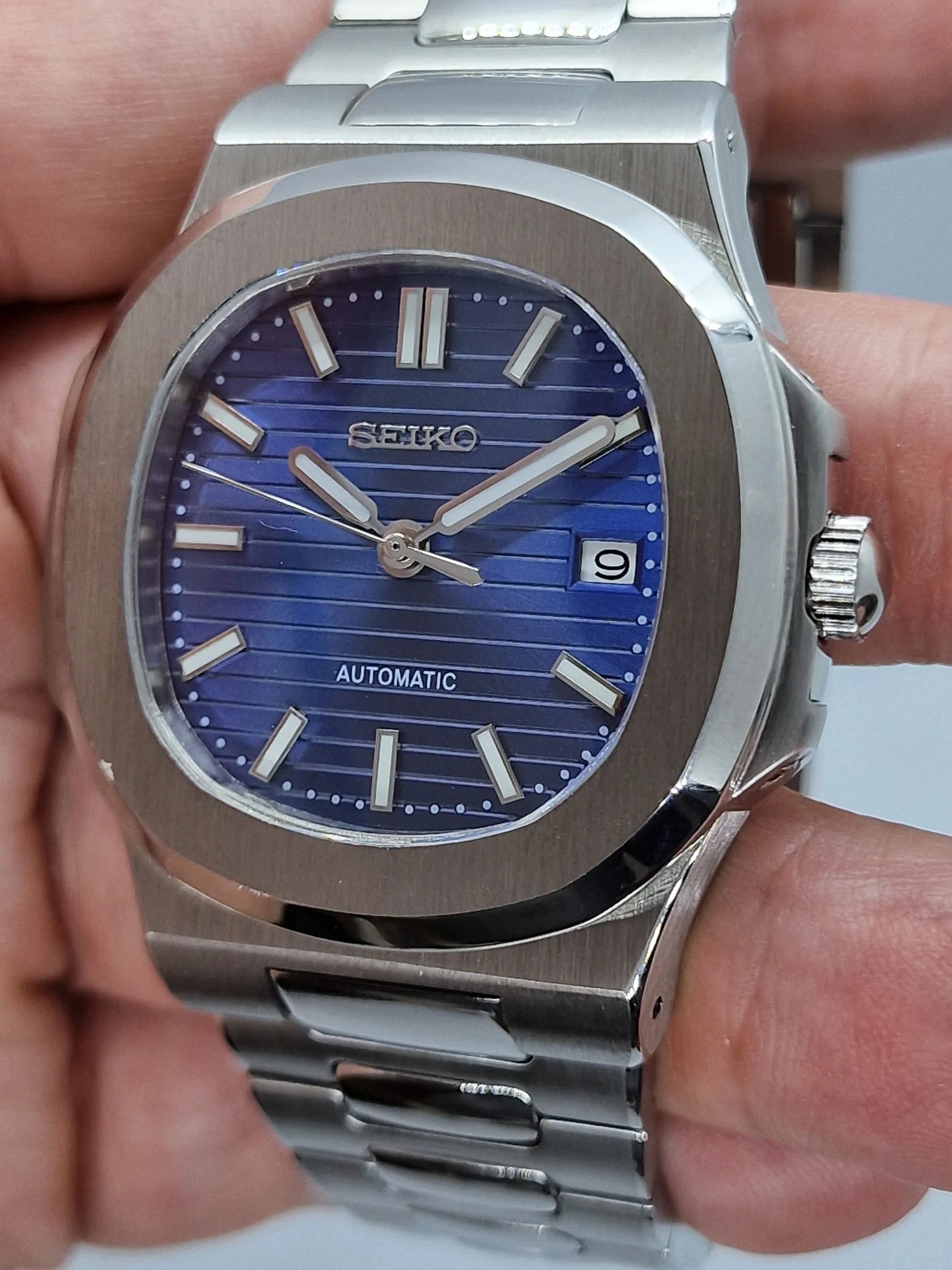 NAUTILUS NAVY BLUE