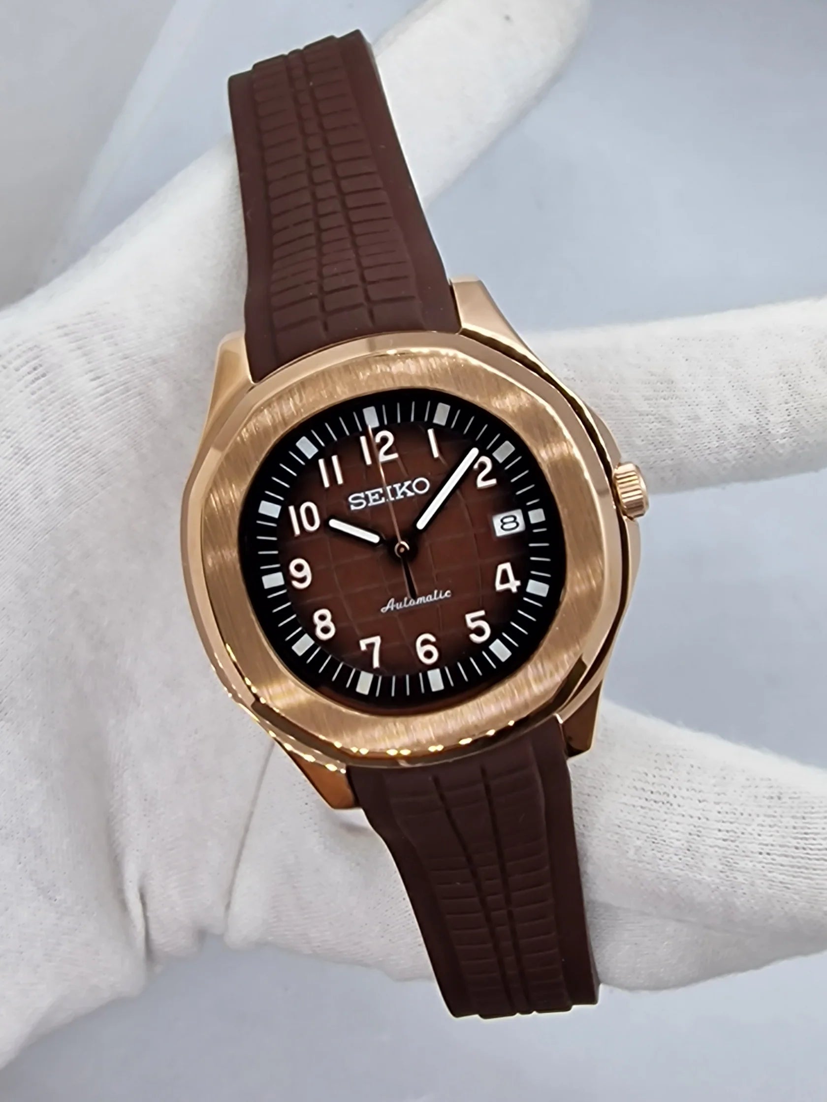 AQUANAUT OAK ROSE GOLD