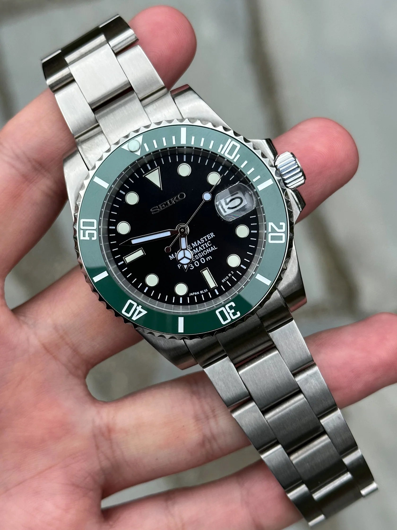 SUBMARINER STARBUCKS