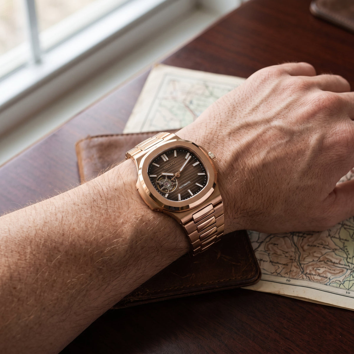 Nautiko | (Open Heart) Rose Gold — Detail 1