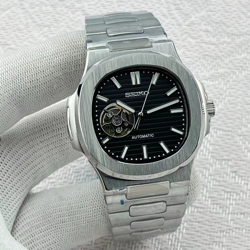 NAUTILUS OPEN HEART BLACK